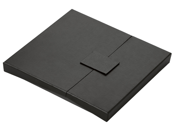 Подарочный набор "Tesla" с блокнотом А5, ручкой и пауэрбенком на 10 000 mAh, черный