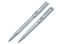 Набор Pierre Cardin коллекция «ПАРА (PEN&PEN)» : ручка шариковая + роллер. Корпус - латунь, отделка и детали дизайна - сатиновое покрытие, сталь + хром. Цвет серебристый. Упаковка Е.