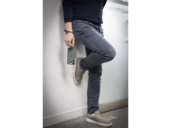 Ремешок-держатель для телефона с зарядным кабелем USB-C - USB-C «Lany Wristband Charge Eco», серый