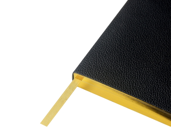 Ежедневник недатированный А5 "Black" с нашивкой, черный