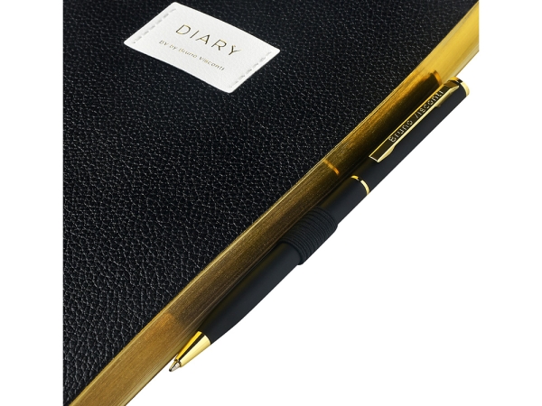 Ежедневник недатированный А5 "Black" с нашивкой, черный