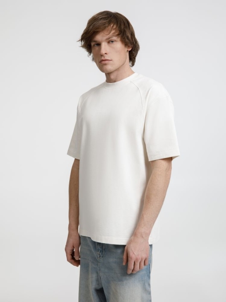 Футболка оверсайз унисекс Sideline, молочно-белая