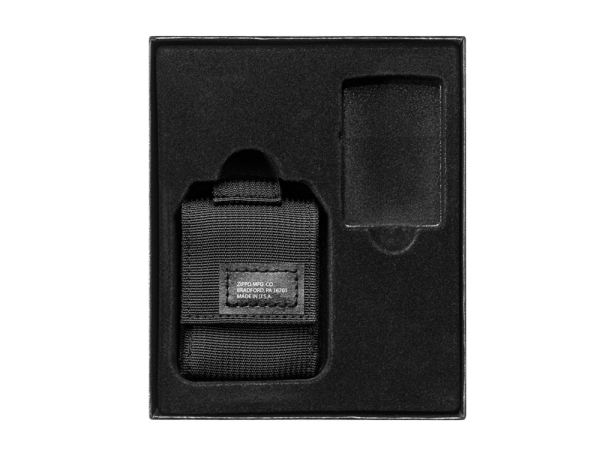 Набор ZIPPO: чёрная зажигалка Black Crackle® и чёрный нейлоновый чехол, в подарочной коробке