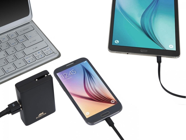 Внешний аккумулятор VA4736 со встроенным зарядным устройством, 5000 mAh, черный