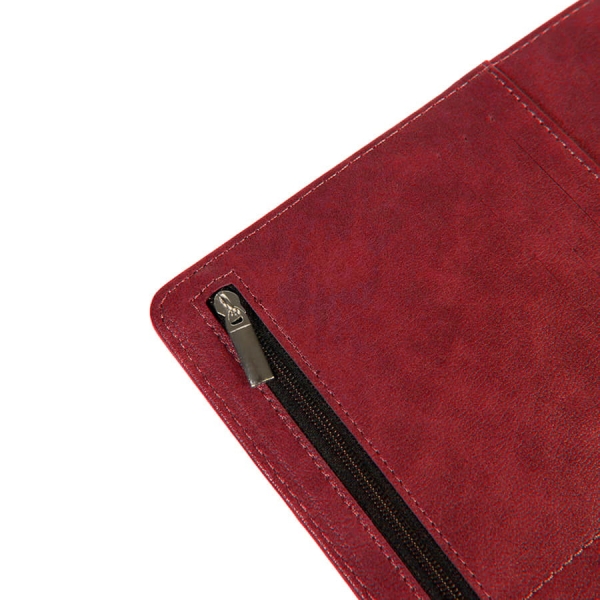 Ежедневник недатированный Coach, формат B5 в подарочной коробке