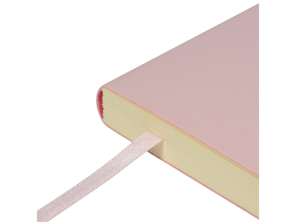 Скетчбук "Sketch & Art" в мягком переплете 145х145 мм, 100 л. бежевой бумаги 100 гр., розовый