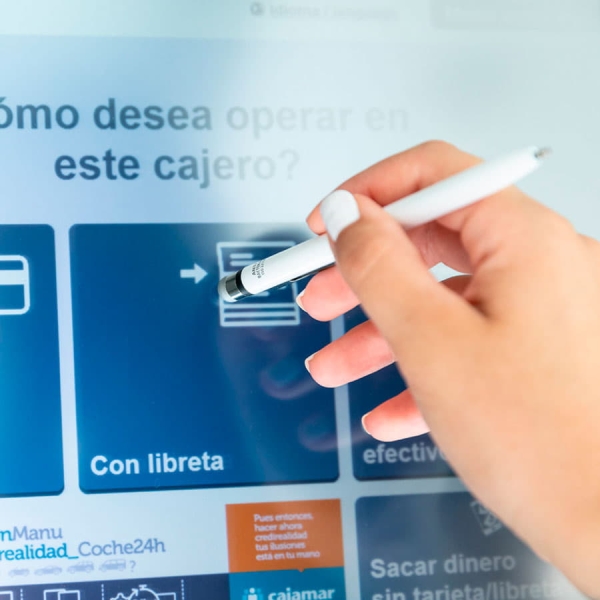 Шариковая ручка со стилусом VERNE, белый,  антибактериальный пластик