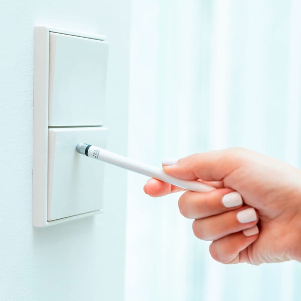 Шариковая ручка со стилусом VERNE, белый,  антибактериальный пластик