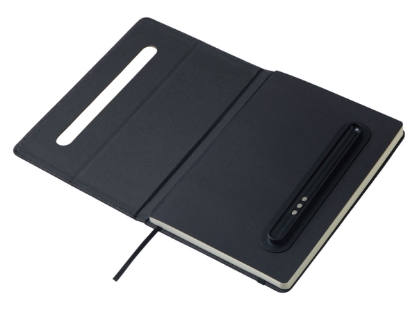 Набор блокнот А5 с магнитным держателем для ручки и подставкой для телефона и металлической шариковой ручкой "NotaBene", черный