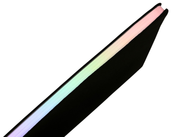 Блокнот А5 в гибкой обложке "Fellini" с голографическим срезом, черный