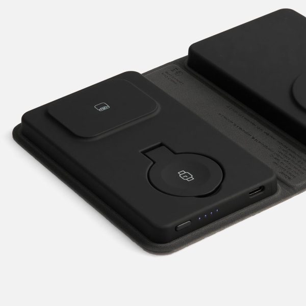 Внешний аккумулятор с беспроводной зарядкой reCover, черный