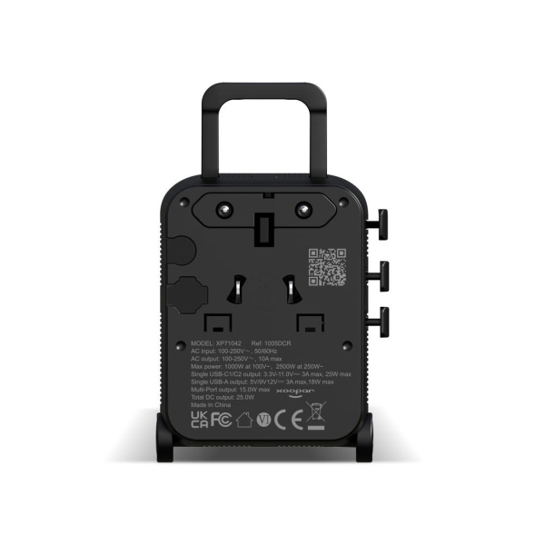 Универсальный адаптер Xoopar Luggie со встроенными вилками типов EU, UK, US и AUS