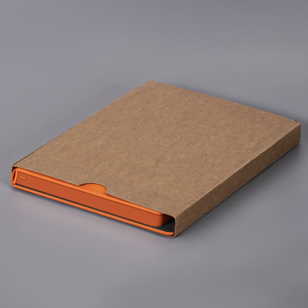 Ежедневник недатированный Solas, формат А5, с магнитом, красный, кремовый блок  в линейку