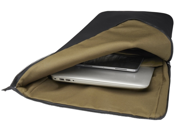 Рюкзак для ноутбука 15,6" Turner объемом 12 л со сворачивающимся верхом, изготовленный из переработанных материалов по стандарту GRS - сплошной черный