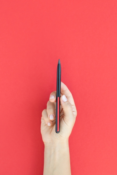 Карандаш GrafeeX с фиолетовым клипом в чехле