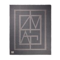 Плед VINGA Monogram из переработанного полиэстера GRS, 170x130 см Плед VINGA Monogram из переработанного полиэстера GRS, 170x130 см