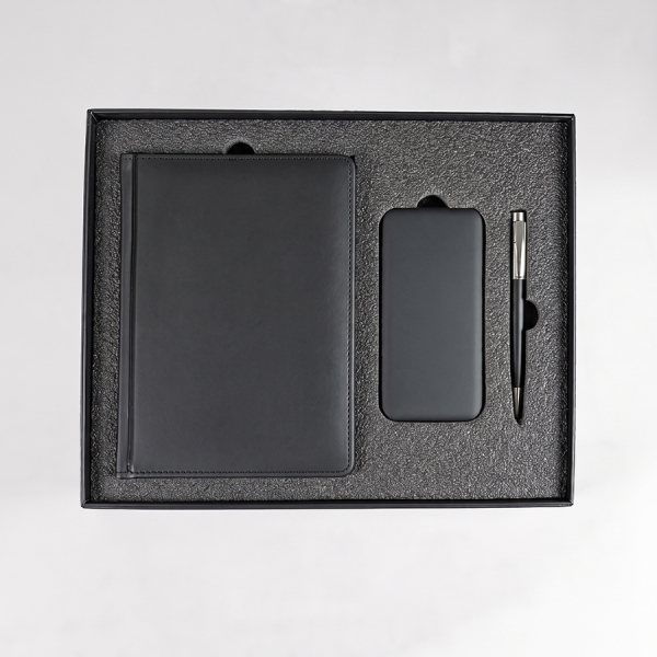 Набор подарочный BLISS: ежедневник, ручка и power bank в коробке  с ложементом