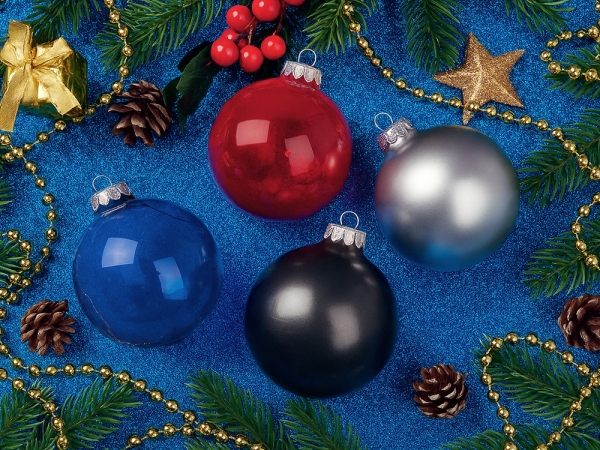 Стеклянный елочный шар "Christmas bauble", синий прозрачный, с серебристым колпачком в черной коробке