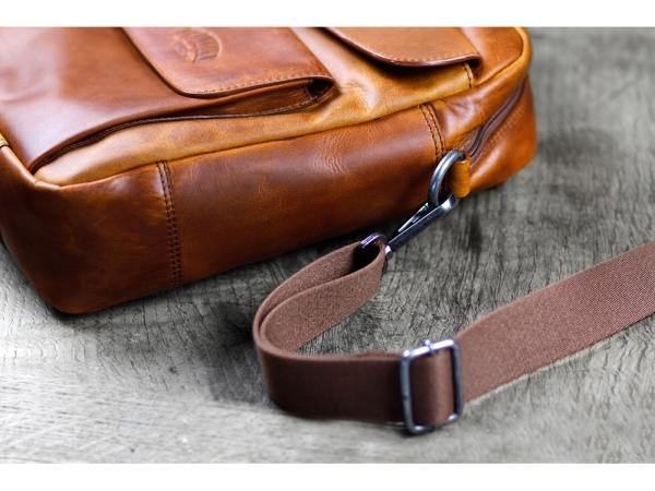 Сумка KLONDIKE DIGGER «Carl», натуральная кожа цвета коньяк, 42 x 30 x 9 см